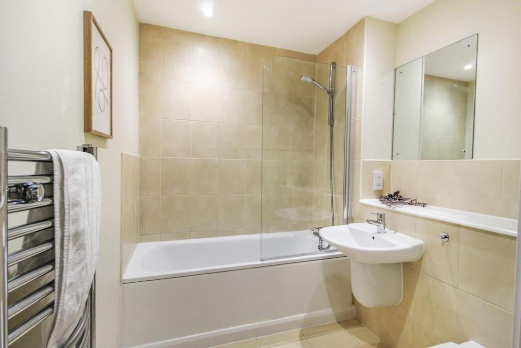 Luxurious 1 Bed Apartment With Free Parking Nottingham Exteriör bild